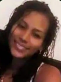 Roxana tenía tres hijos y fue asesinada por hombres en moto