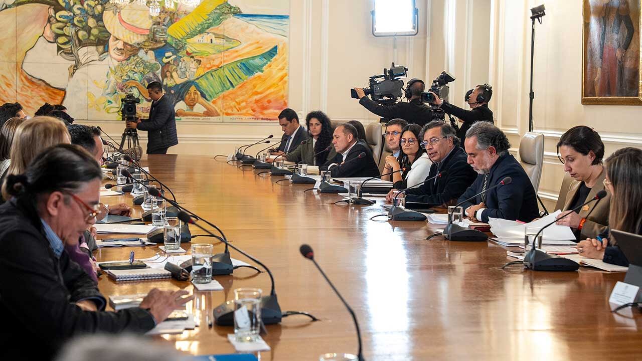 No retrocederemos del Micay: Acción militar debe ir acompañada de una intervención social que le cumpla al campesinado, instrucción del presidente Petro en Consejo de Ministros