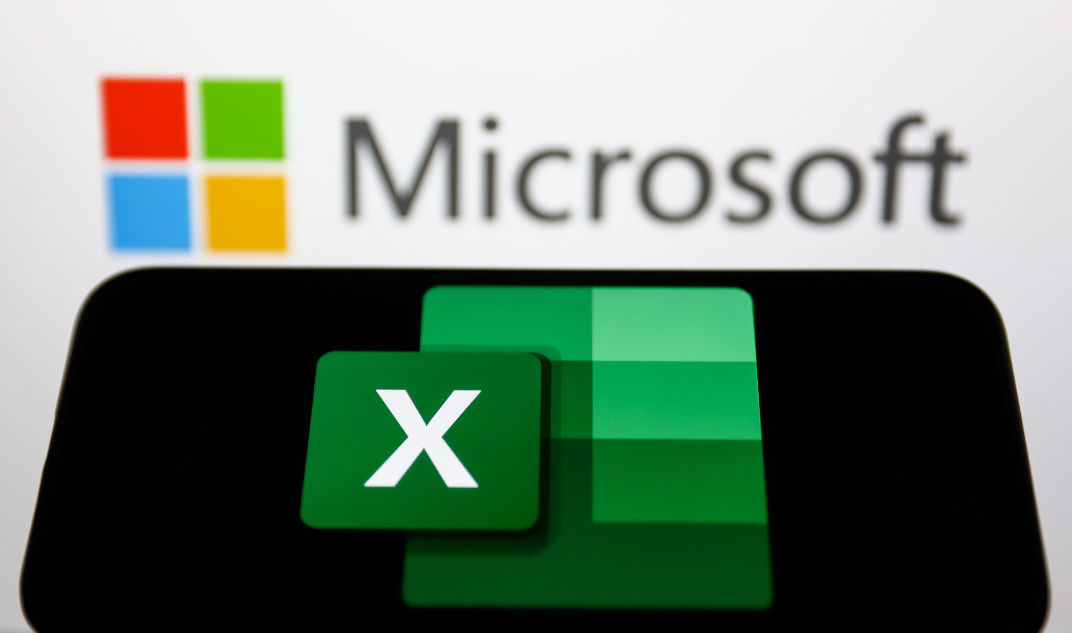 Excel es ampliamente usado para realizar presupuestos, realizar cálculos de costos y gestionar flujos de efectivo, entre otros.