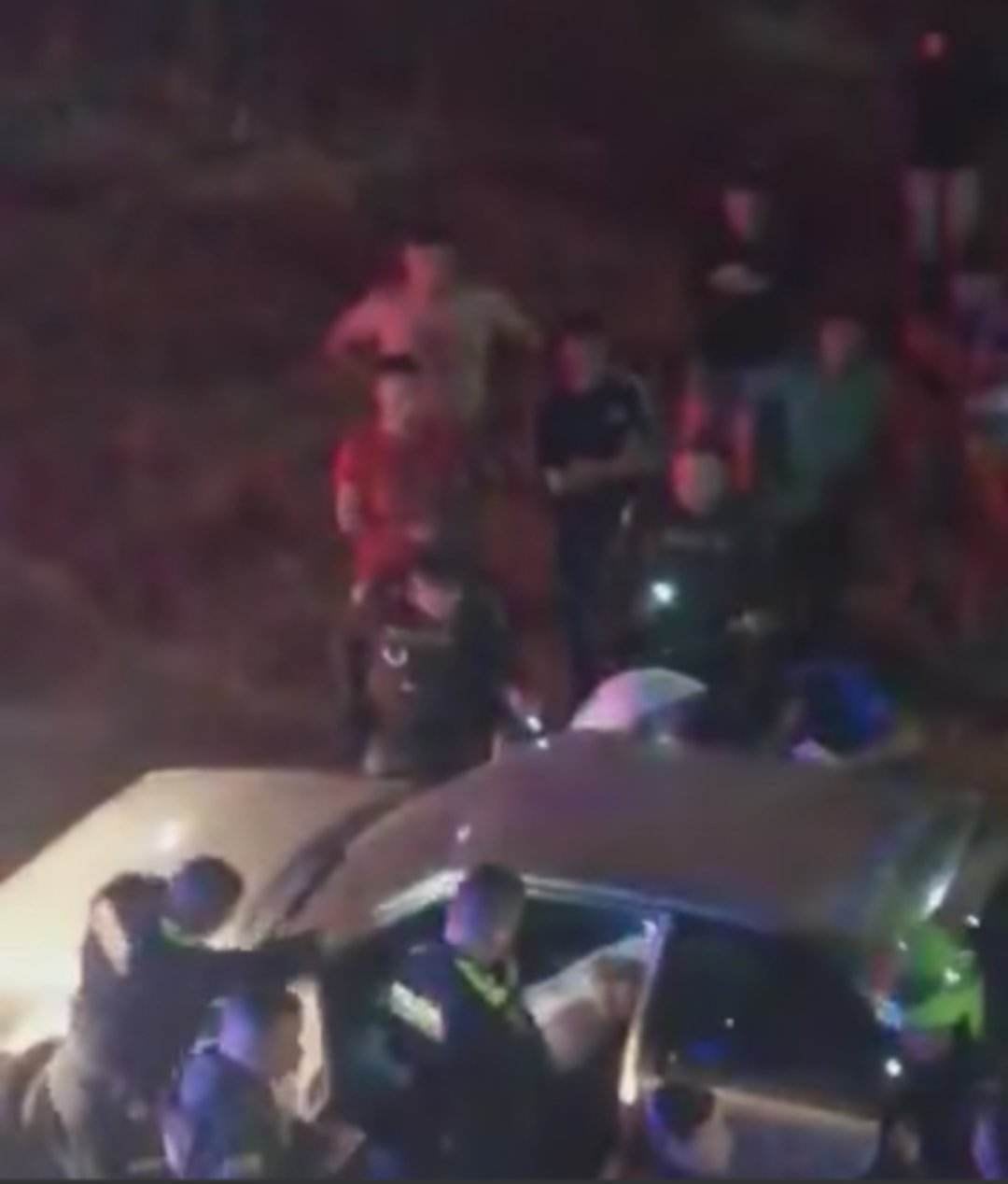 Las autoridades auxiliaron los cuerpos sin vida.