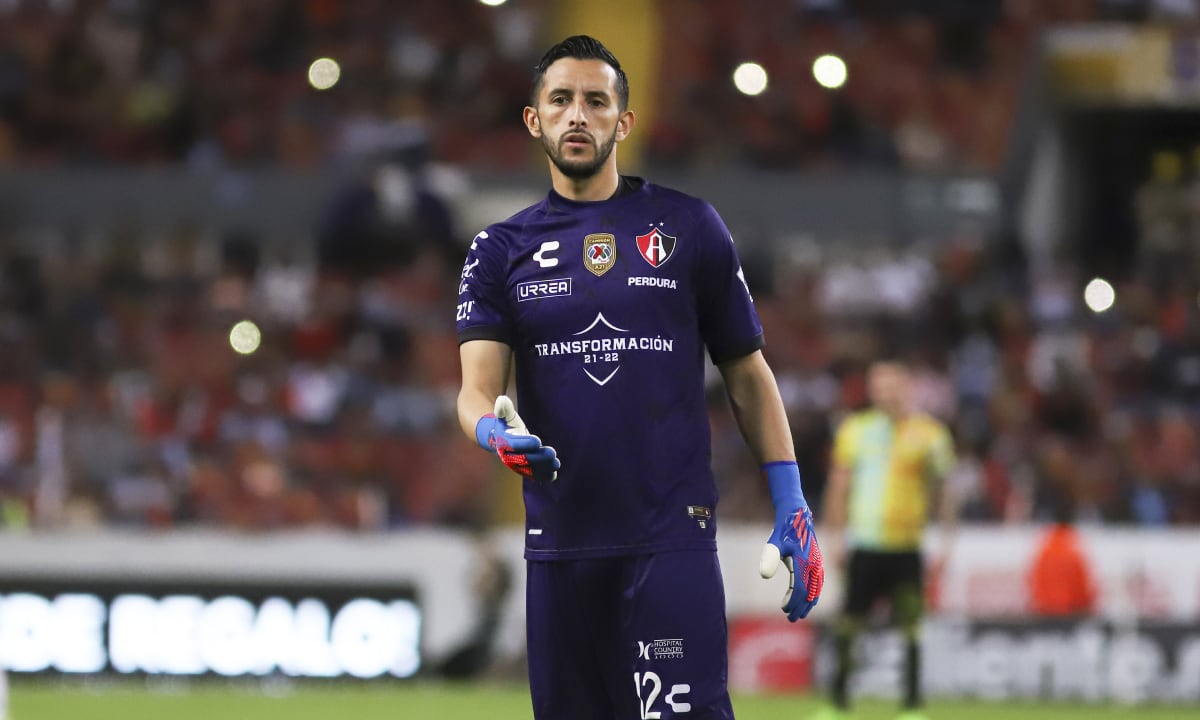 GUADALAJARA, MEXICO - FEBRUARY 06: Camilo Vargas, goalkeeper of Atlas, looks on during the 4th round match between Atlas and Santos Laguna as part of the Torneo Grita Mexico C22 Liga MX at Jalisco Stadium on February 6, 2022 in Guadalajara, Mexico. (Photo by Getty Images/Carlos Zepeda/Jam Media)
