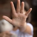 La agresión al menor guatemalteco generó la indignación de su familia, pues se encontraba con una madre adoptiva. Foto Gettyimages.