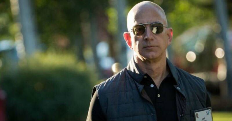 Jeff Bezos, CEO de Amazon, el hombre más rico del mundo.
