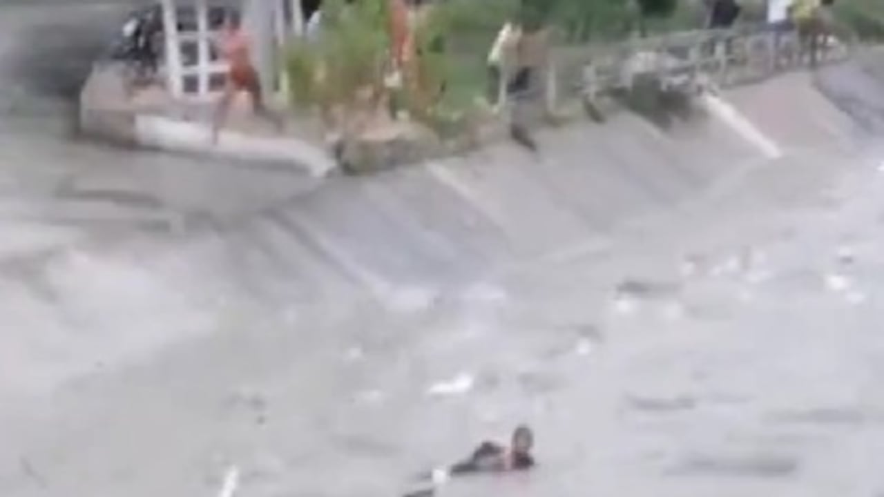 La comunidad intentó sacar al menor