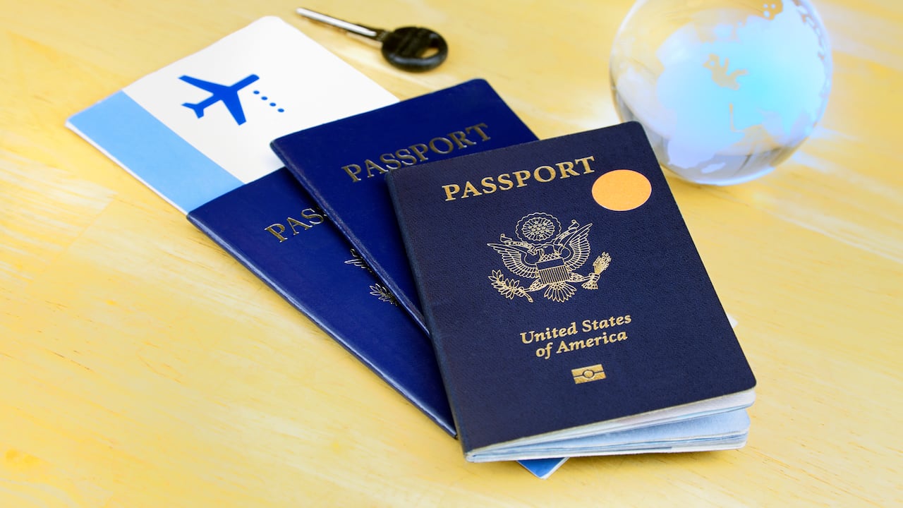 Esta práctica lo puede llevar a la cancelación de su visa de turista en Estados Unidos.