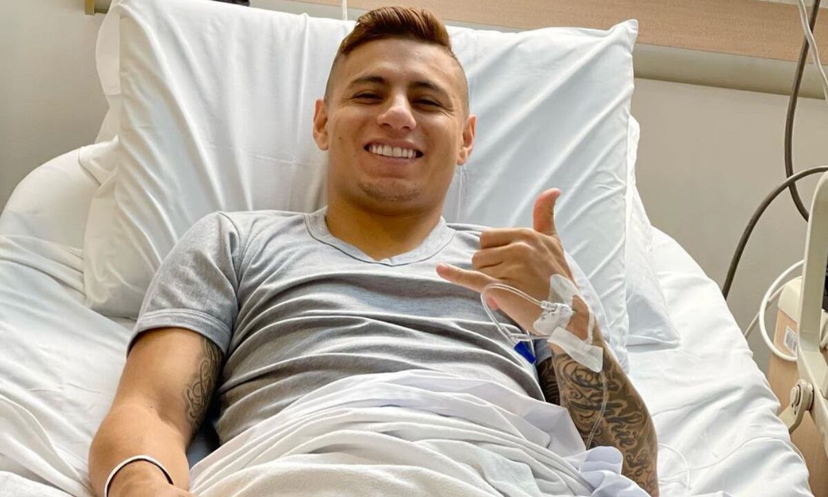 El volante acumuló ocho títulos oficiales con la camiseta de Santa Fe