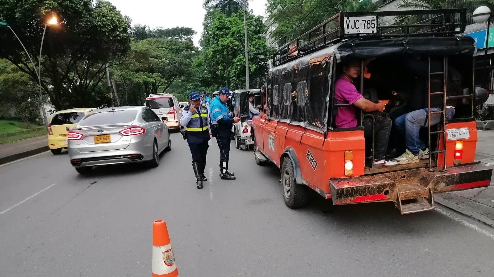 La secretaría de Movilidad, realizó el operativo de control, este martes, 21 de junio en el oeste de la capital del Valle.