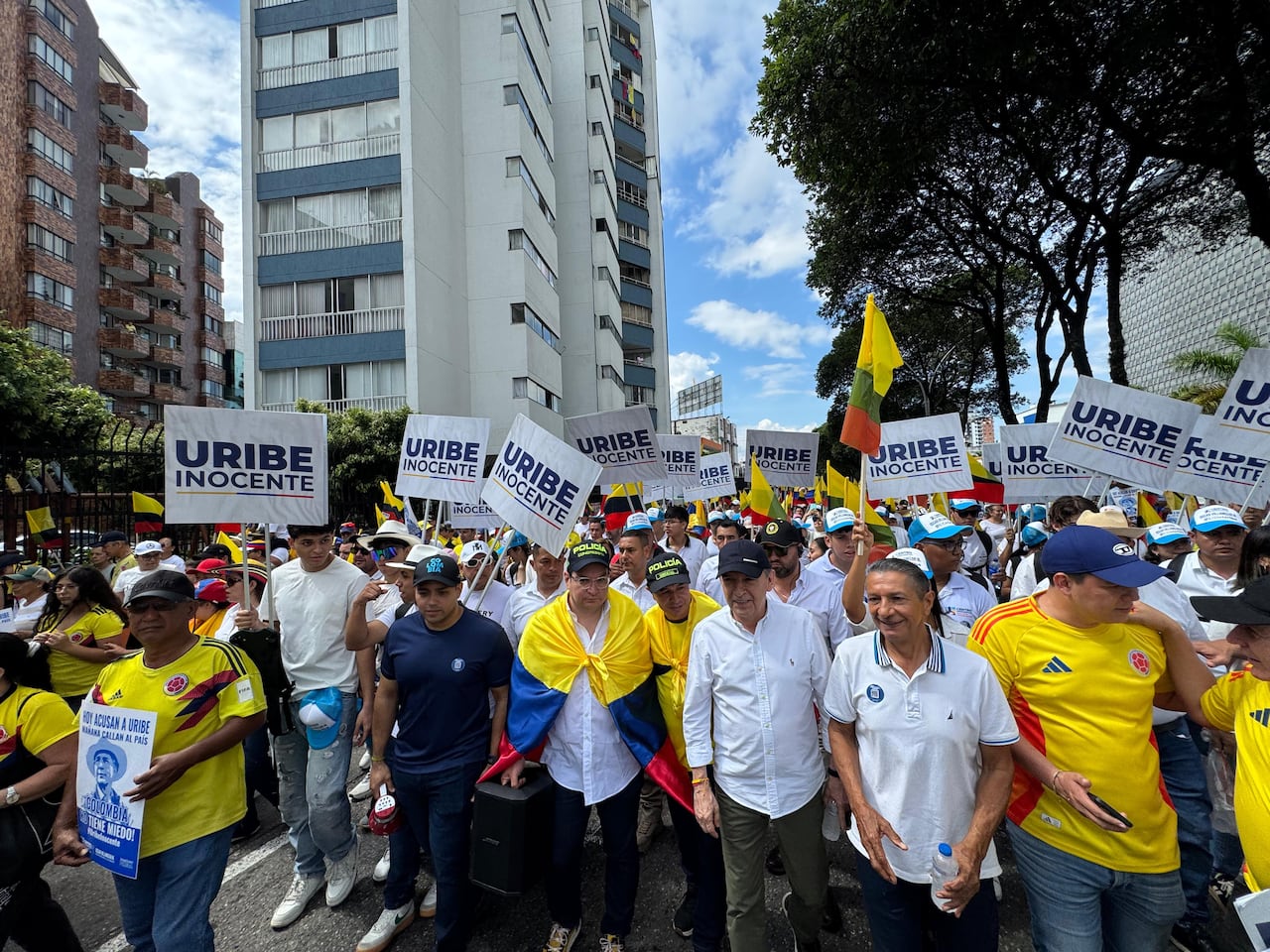 Marchas en apoyo al expresidente Álvaro Uribe en Bucaramanga