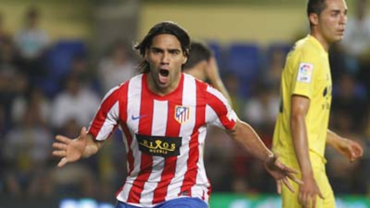 Falcao celebra el gol que le marcó el domingo al Villarreal. Un gol que significó el descenso de uno de los equipos más fuertes del fútbol español en la reciente década.