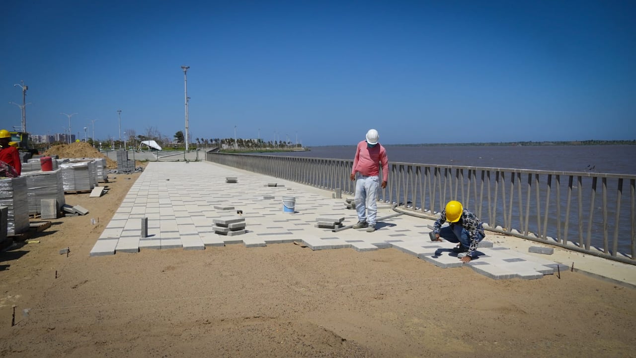 Alcalde Jaime Pumarejo inspeccionó el avance de los trabajos que se ejecutan en el nuevo sector.
