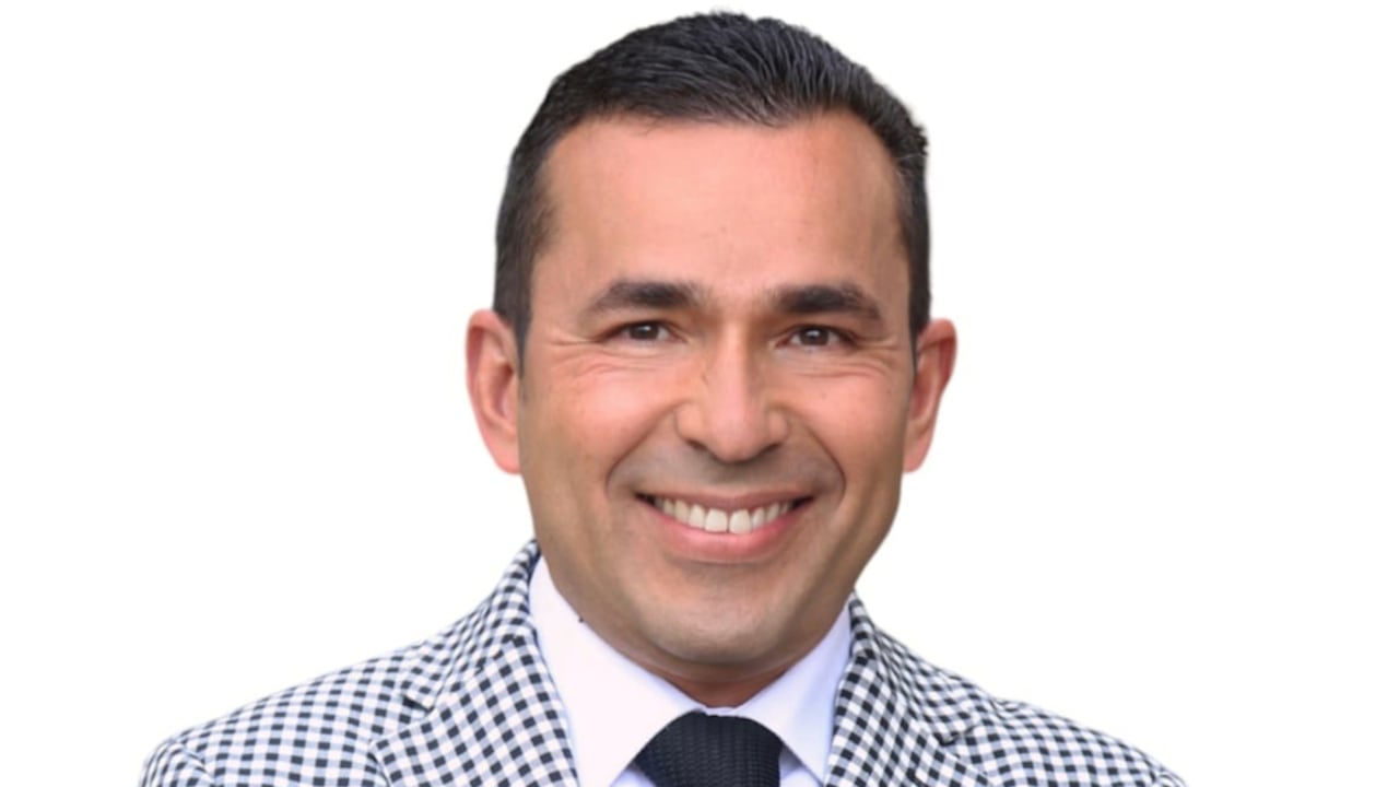 Robinson Castillo, nuevo jefe de prensa del Senado.