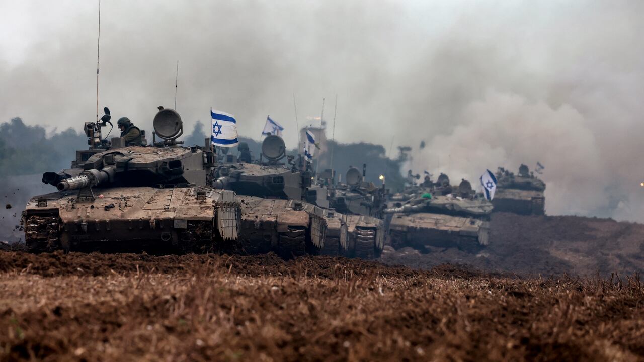 el Ejército de Israel ha confirmado en un comunicado en su página web que el dron ha sido alcanzado por un misil y ha agregado que "ha caído en territorio libanés".