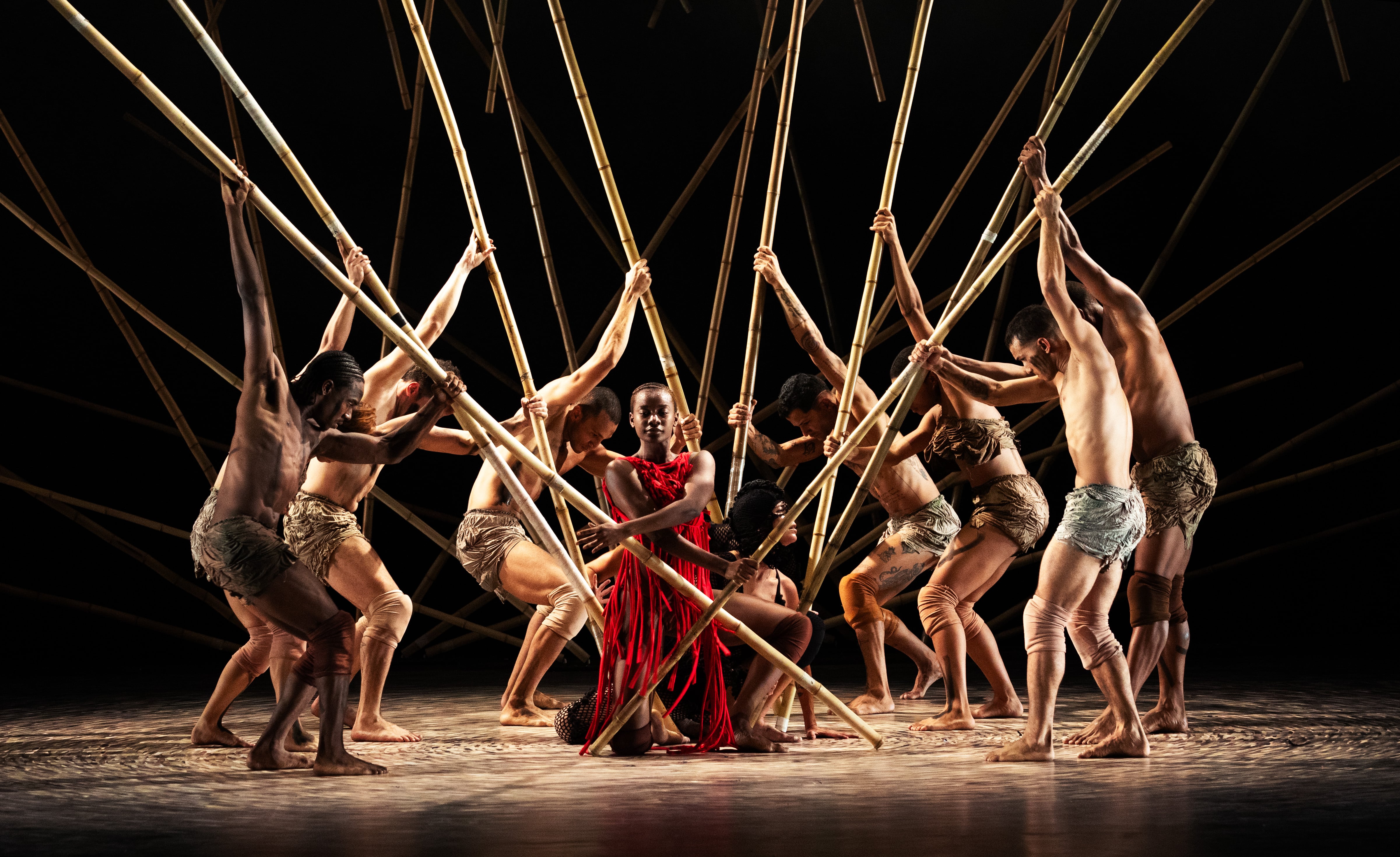 Deborah Colker lidera su compañía de danza hace 33 años. 'Sagração' de Deborah Colker. Flavio Colker