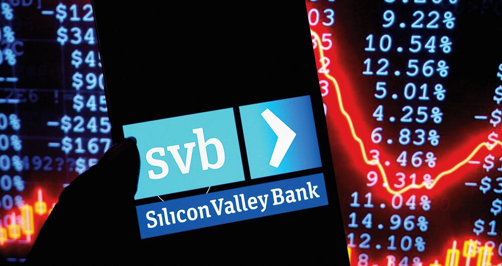 Para muchos expertos, la diferencia más grande radica en la rapidez de acción del Gobierno estadounidense. 