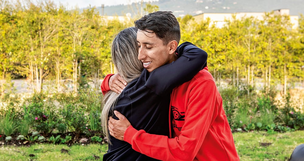 Egan agradeció a todas las personas que lo han apoyado y orado por él. 