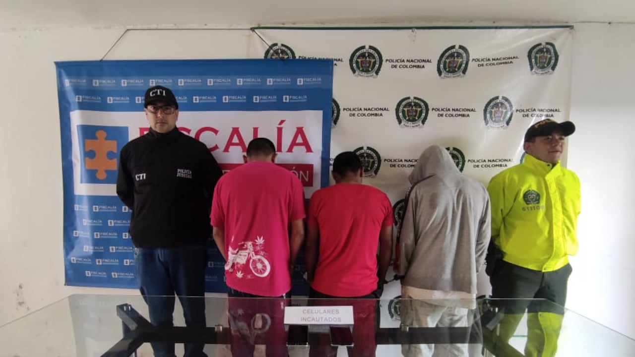 Un juez determinó para estos tres hombres con edades entre los 35 y los 45 años la medida de detención en establecimiento carcelario