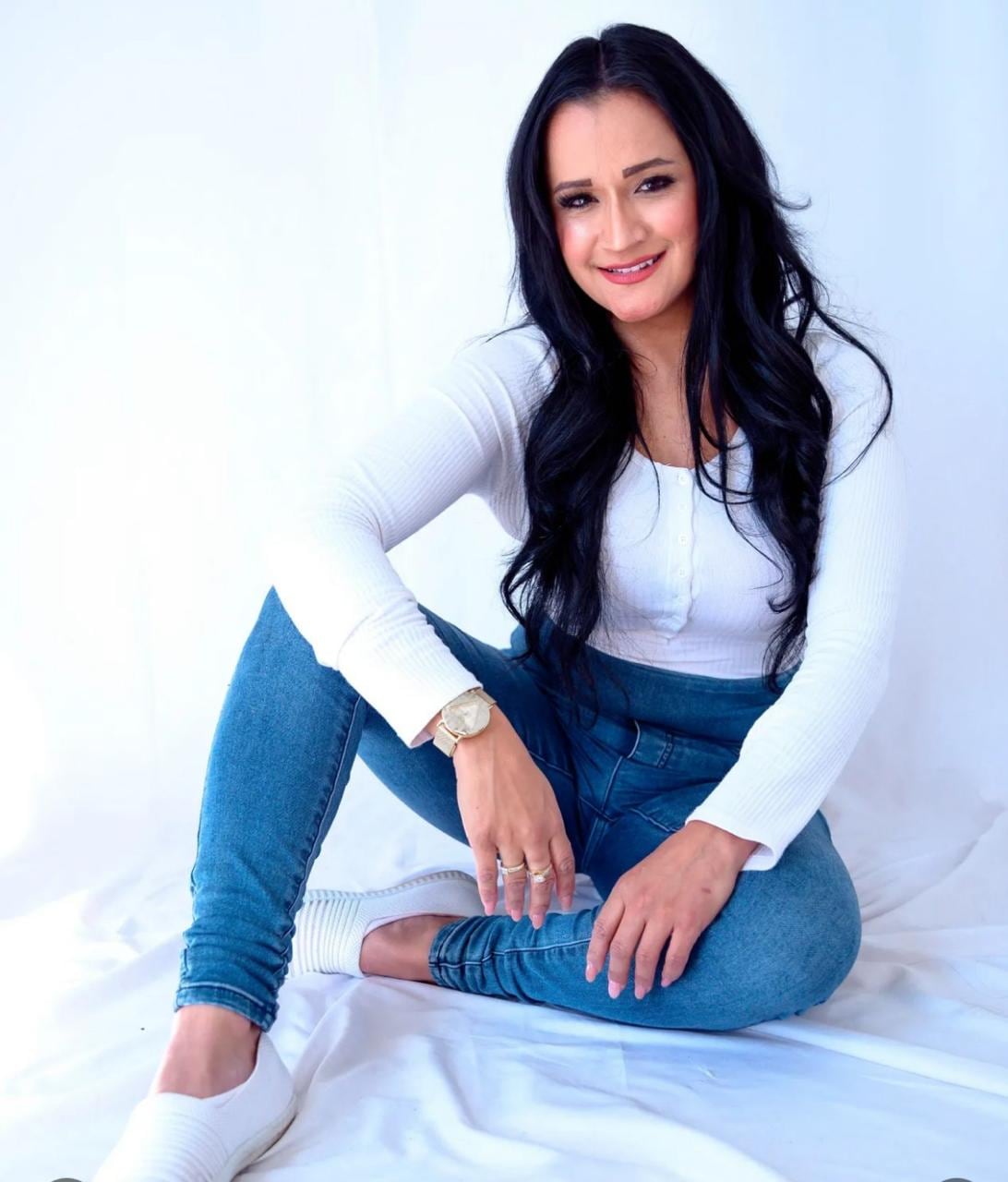 Jerimiah tuvo la idea de empezar a usar "ropa de cama caliente" durante la pandemia de COVID-19