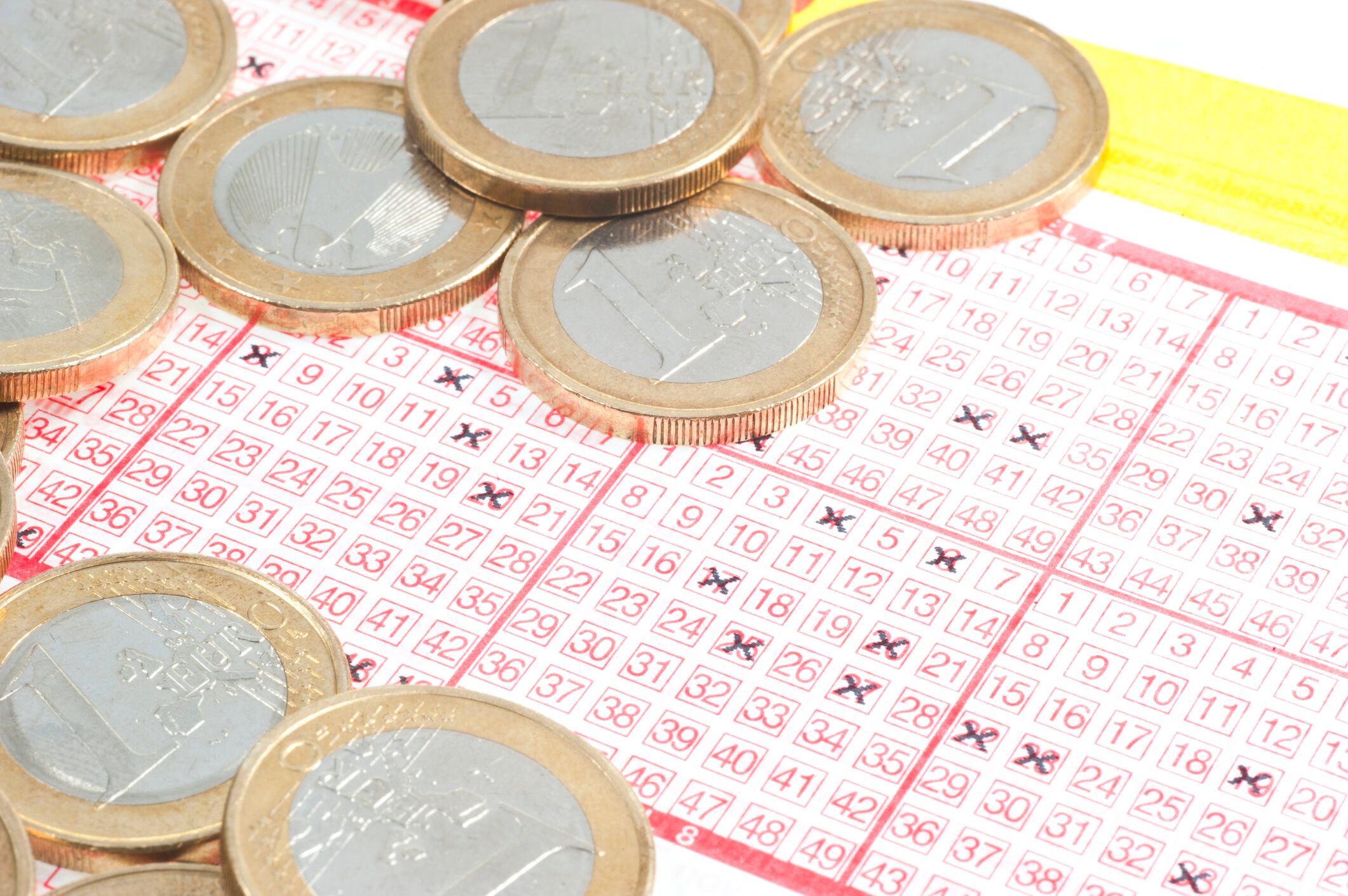 Miles de personas sueñan con ganar la lotería