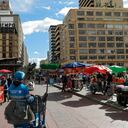 trabajo informal rebusque vendedores ambulantes en el centro de Bogota venta de algodon
Bogota octubre 9 del 2020
Foto Guillermo Torres Reina / Semana