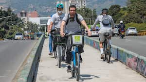 Las empresas del Valle del Aburrá que han implementado los Planes de Movilidad Empresarial Sostenible reconocen a sus empleados por utilizar modalidades alternativas de transporte, como la bicicleta.