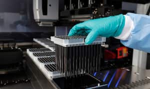 robot de marca Hamilton que procesa mil muestras diarias de COVID-19
Laboratorio de Microbiología de la Universidad del Rosario que actualmente está procesando pruebas diagnósticas de COVID 19 en el país
Bogota agosto 5 del 2020
Foto Guillermo Torres Reina / Semana