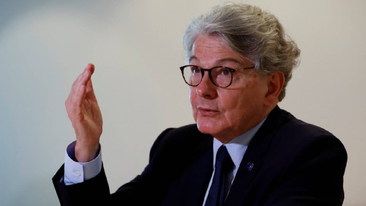El comisario europeo de Mercado Interior, Thierry Breton, durante una entrevista con Reuters.