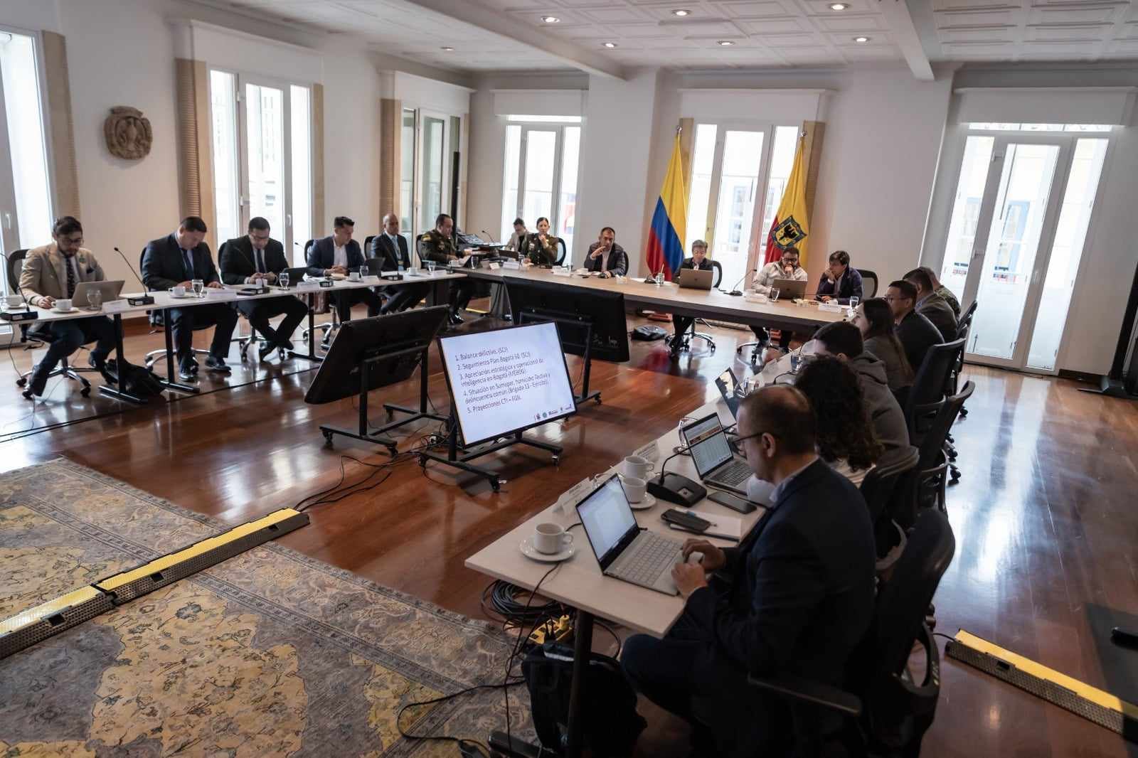 Consejo de seguridad en la Alcaldía de Bogotá
