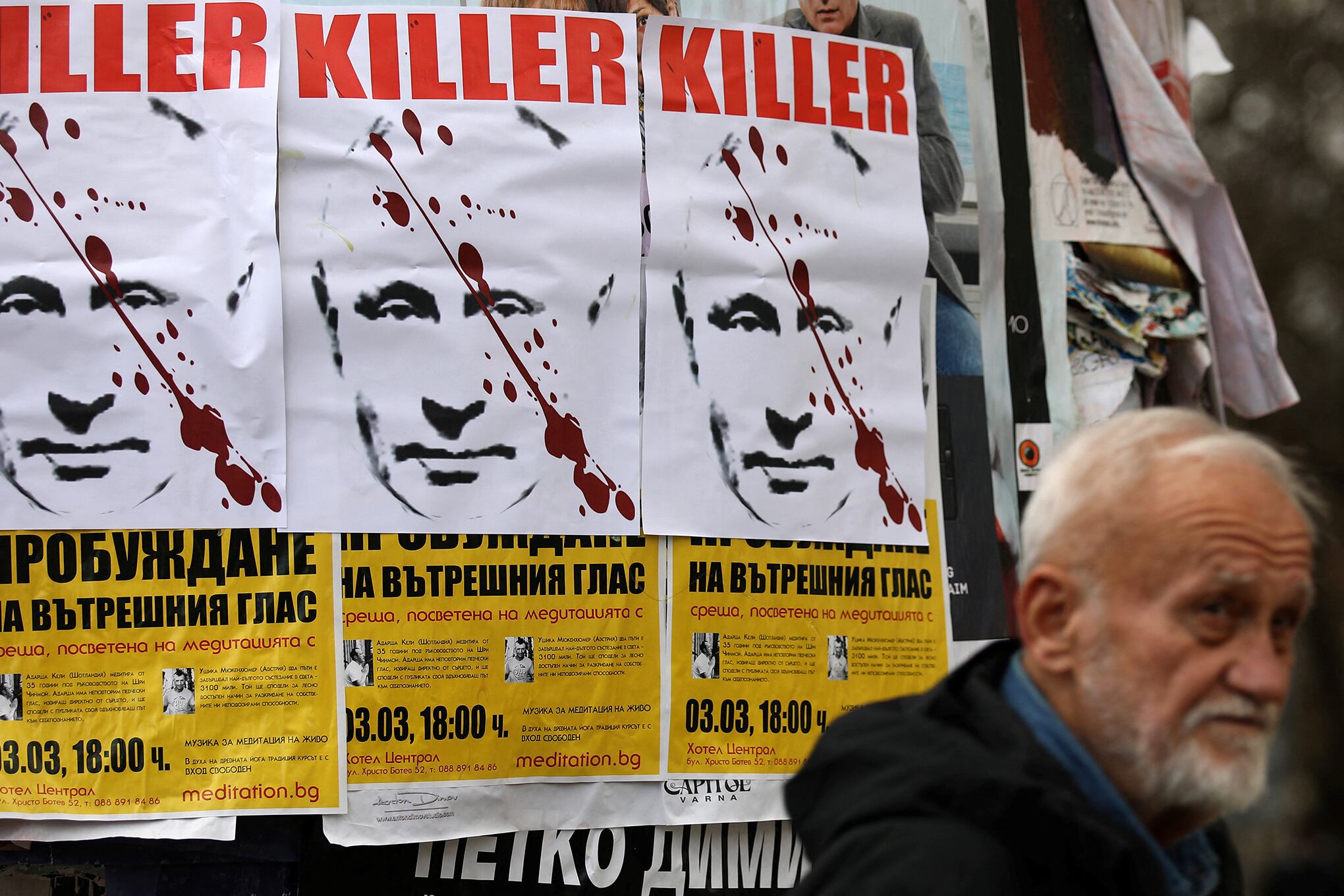 El mundo protesta contra la invasión rusa de Ucrania.