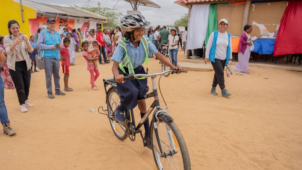 Campaña para llevar bicicletas a la guajira