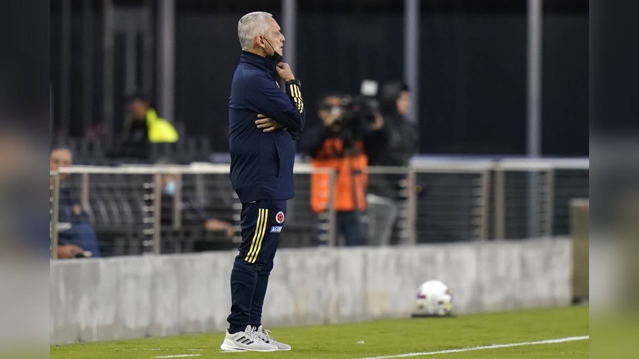 Hinchas y algunos periodistas criticaron la actuación del entrenador Reinaldo Rueda luego de la derrota contra Perú. Foto:  (AP/Lynne Sladky)