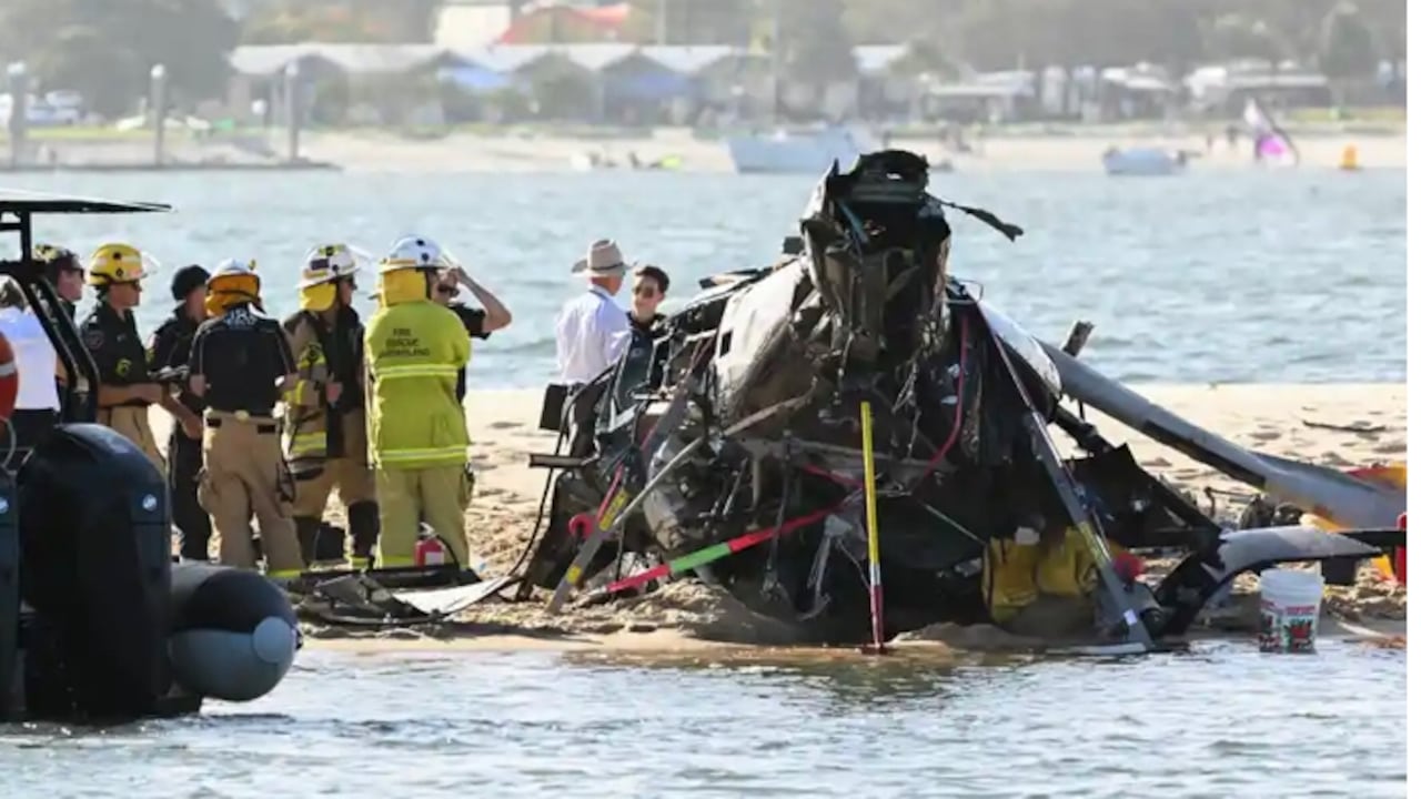 Los testigos se apresuraron a llegar a la escena del accidente, a solo unos metros del concurrido parque temático y el puerto deportivo,