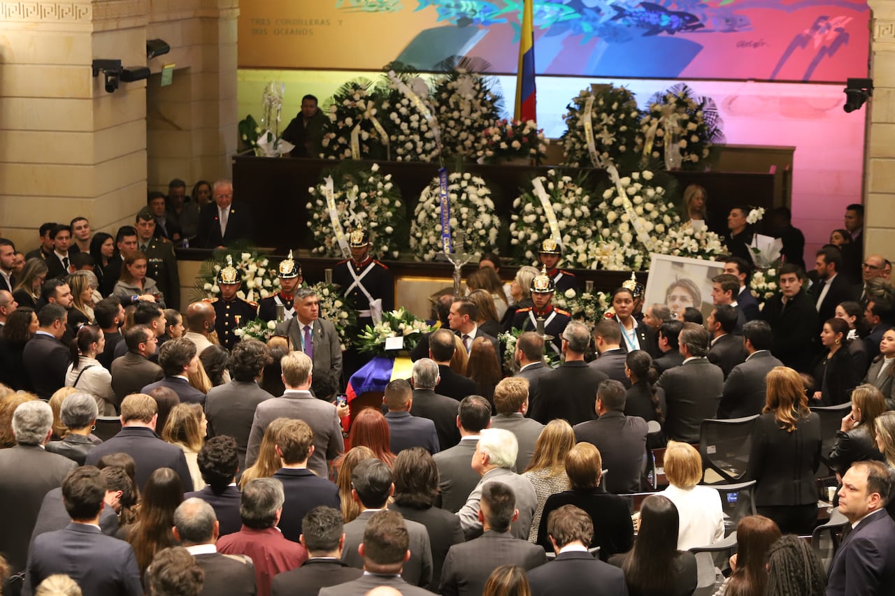 Homenaje póstumo en el Capitolio Nacional a Miguel Uribe Turbay