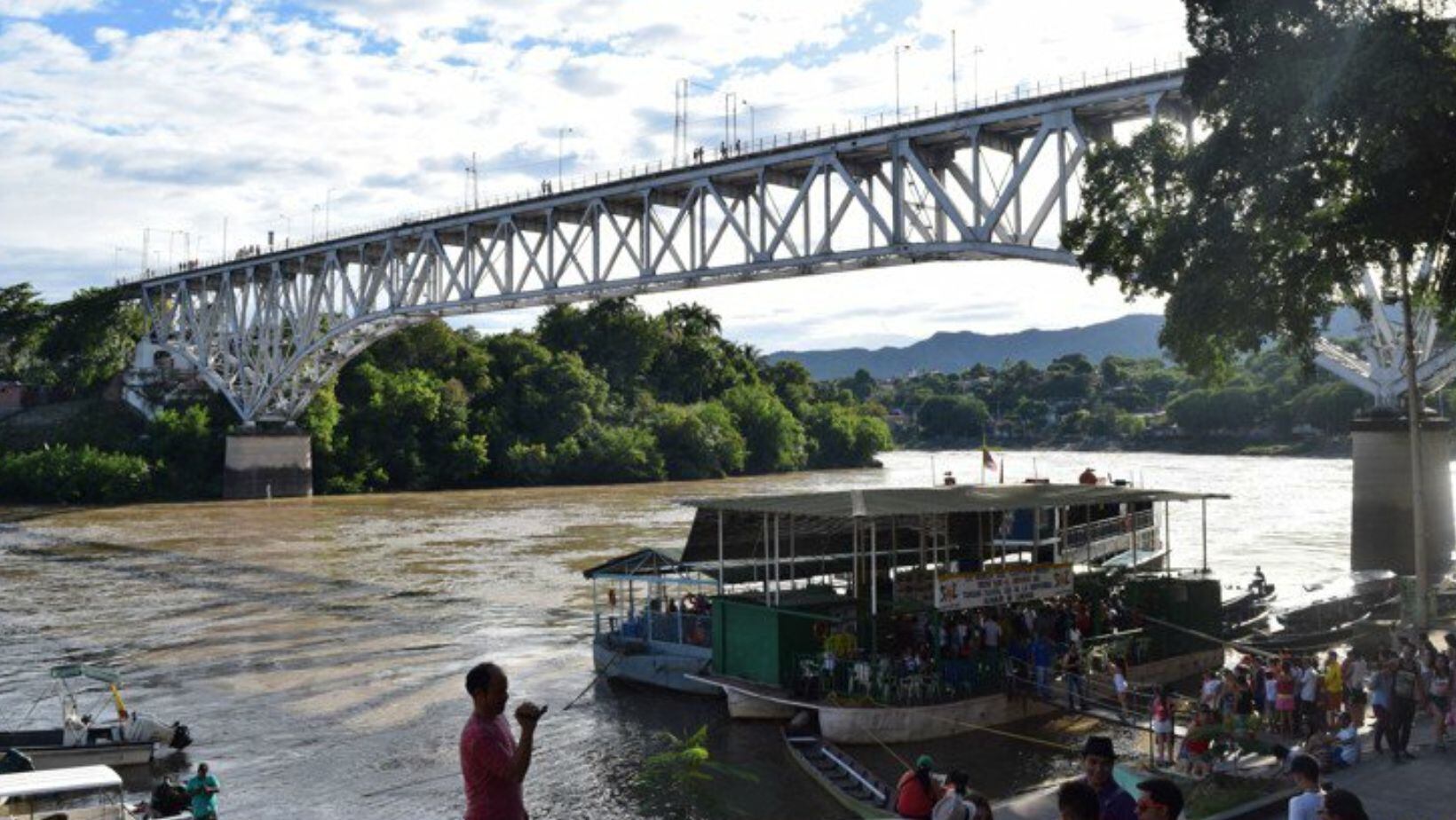 Pueblos de tierra caliente más cercanos a Bogotá; ofrecen una gran variedad de actividades para realizar y festivales locales