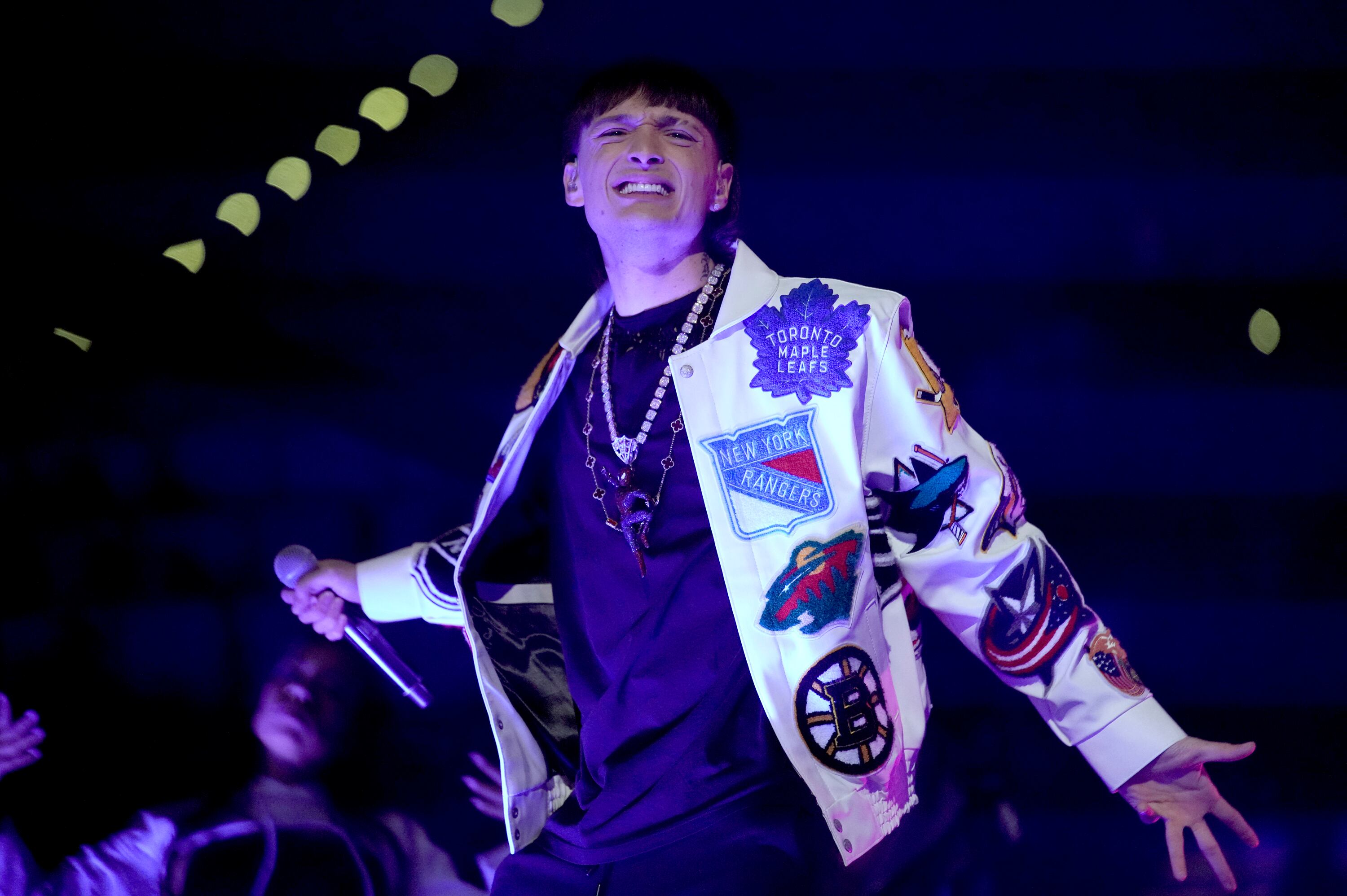 Los maestros de ceremonias fueron Thalía, Becky G, Alejandra Espinoza y Carlos Ponce.