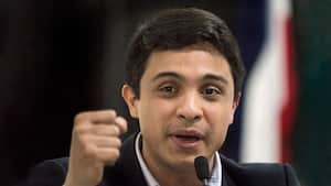 Venezuelan human rights activist Lorent Saleh, founder of the NGO Operation Libertad and 2017 Sakharov Prize laureate, speaks with students of the Autonomous University of Central America (UACA) in San Jose, Costa Rica, on January 30, 2019. - Saleh was detained for four years in "The Tomb" in Venezuela. (Photo by Ezequiel BECERRA / AFP)