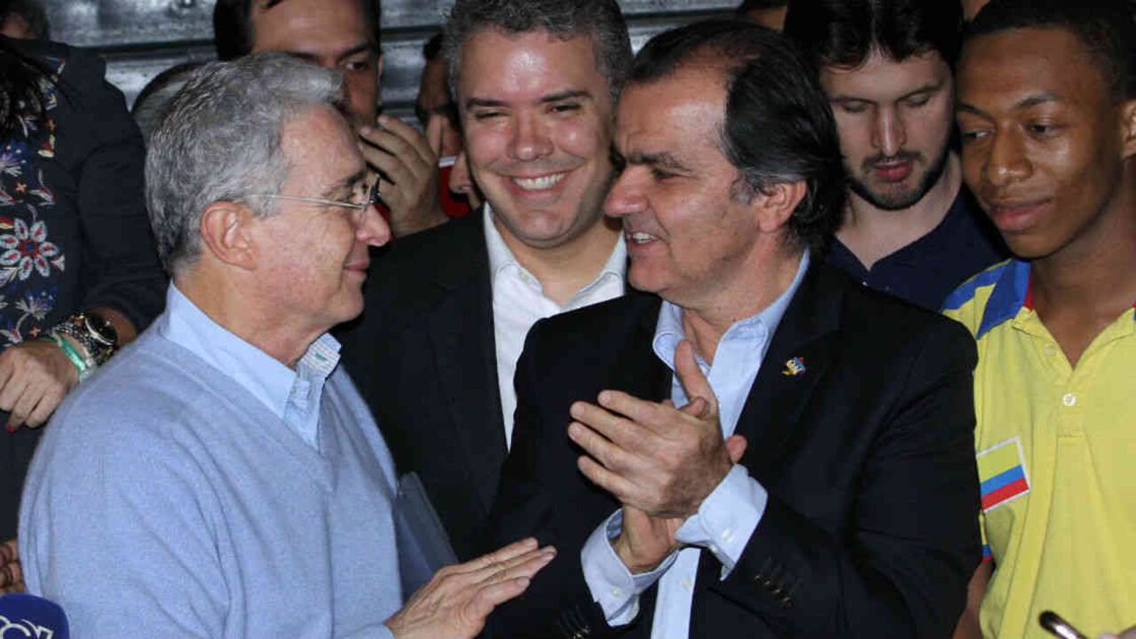 Álvaro Uribe y Óscar Iván Zuluaga.
