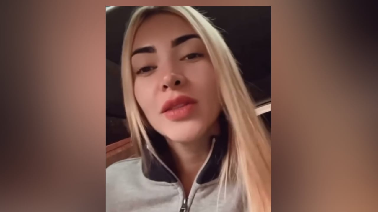 Dani Duke se sometió a una cirugía en donde marcó su abdomen.