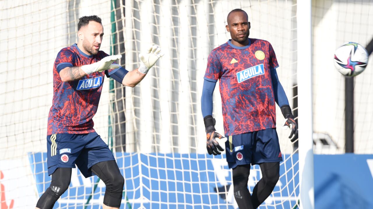 El arquero del Napoli le hizo frente a las críticas tras la derrota con Perú.
