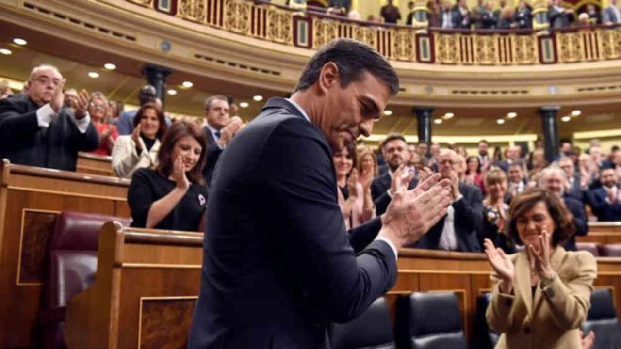 Pedro Sánchez salió investido presidente de España.