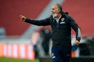 El principal señalado por las derrotas fue el DT Carlos Queiroz, quien habría puesto su cargo a disposición de los jugadores de la Selección Colombia, algo que la Federación evalúa, según medios especializados.