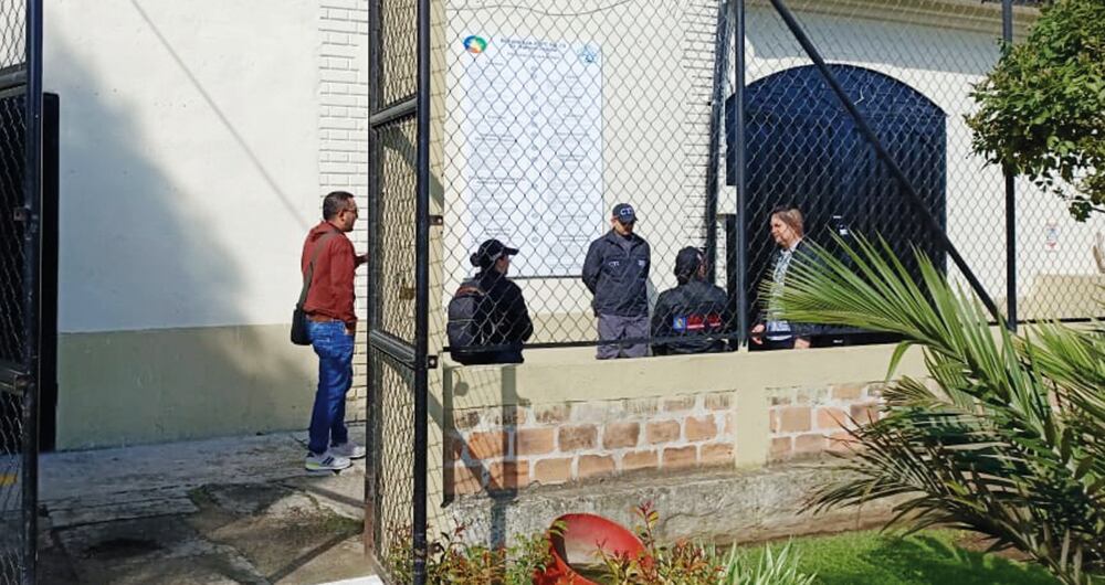 Cada cartucho de esa incautación estuvo en las manos de oficiales, suboficiales y soldados del Ejército, pero por seguridad, y después de cumplirse un tiempo de uso, se ordenó renovar la munición. 