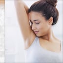 Bicarbonato de sodio para reducir el mal olo en las axilas