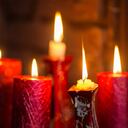 El uso de la vela de los siete arcángeles en un ritual consciente puede ser un viaje transformador hacia la espiritualidad y el autodescubrimiento.