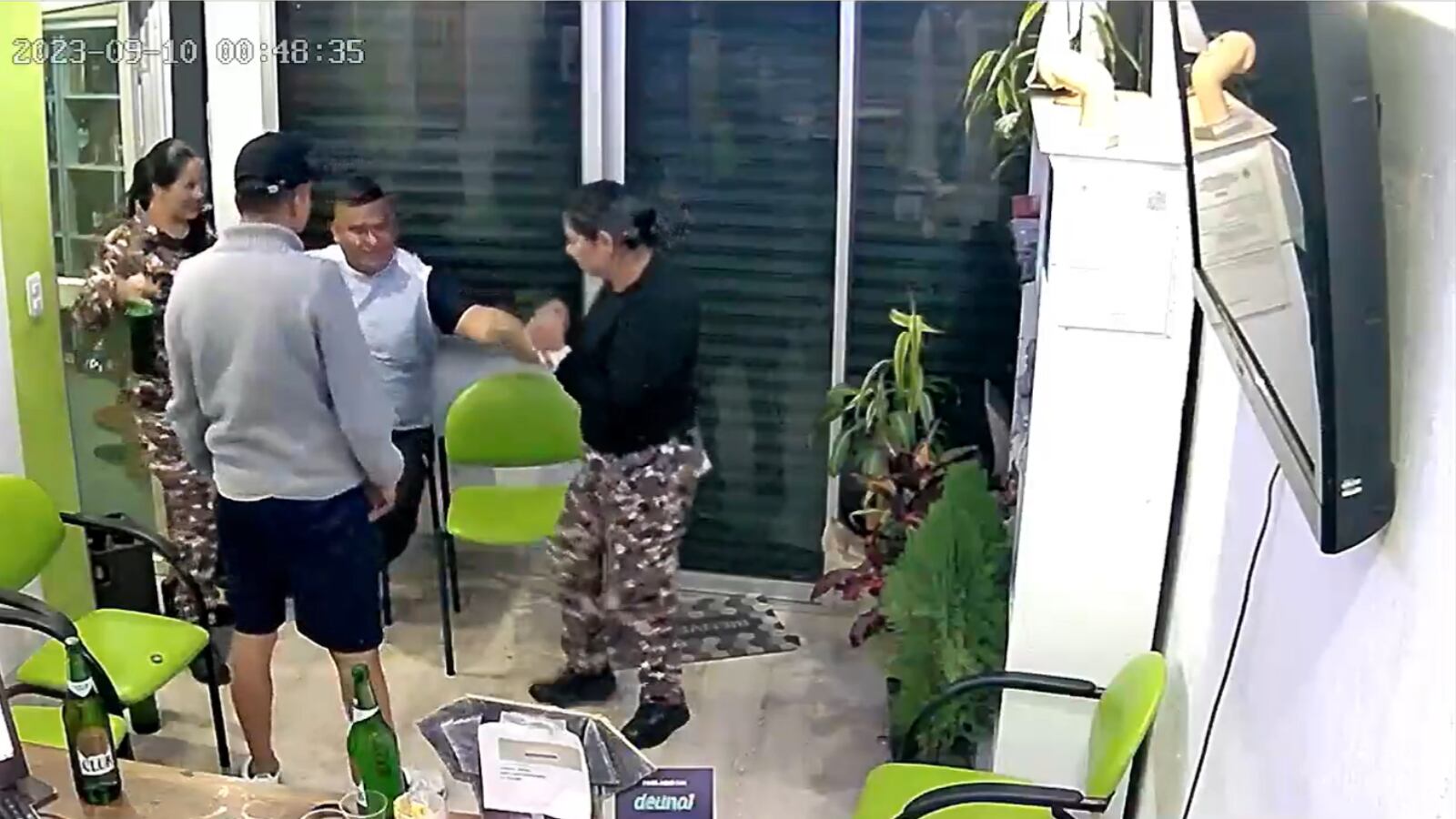 El video ha causado varias reacciones el cual ya se ha viralizado en distintas plataformas digitales.