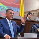 Jorge Mora, ministro de Defensa en la plenaria de la Cámara de Representantes.
