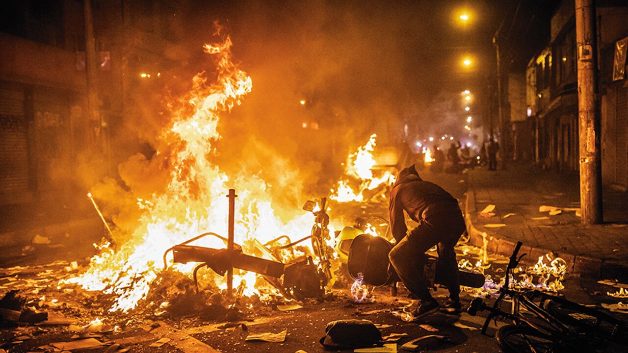 Protestas, violencia, desempleo, reactivación económica: ¿para dónde va Colombia?