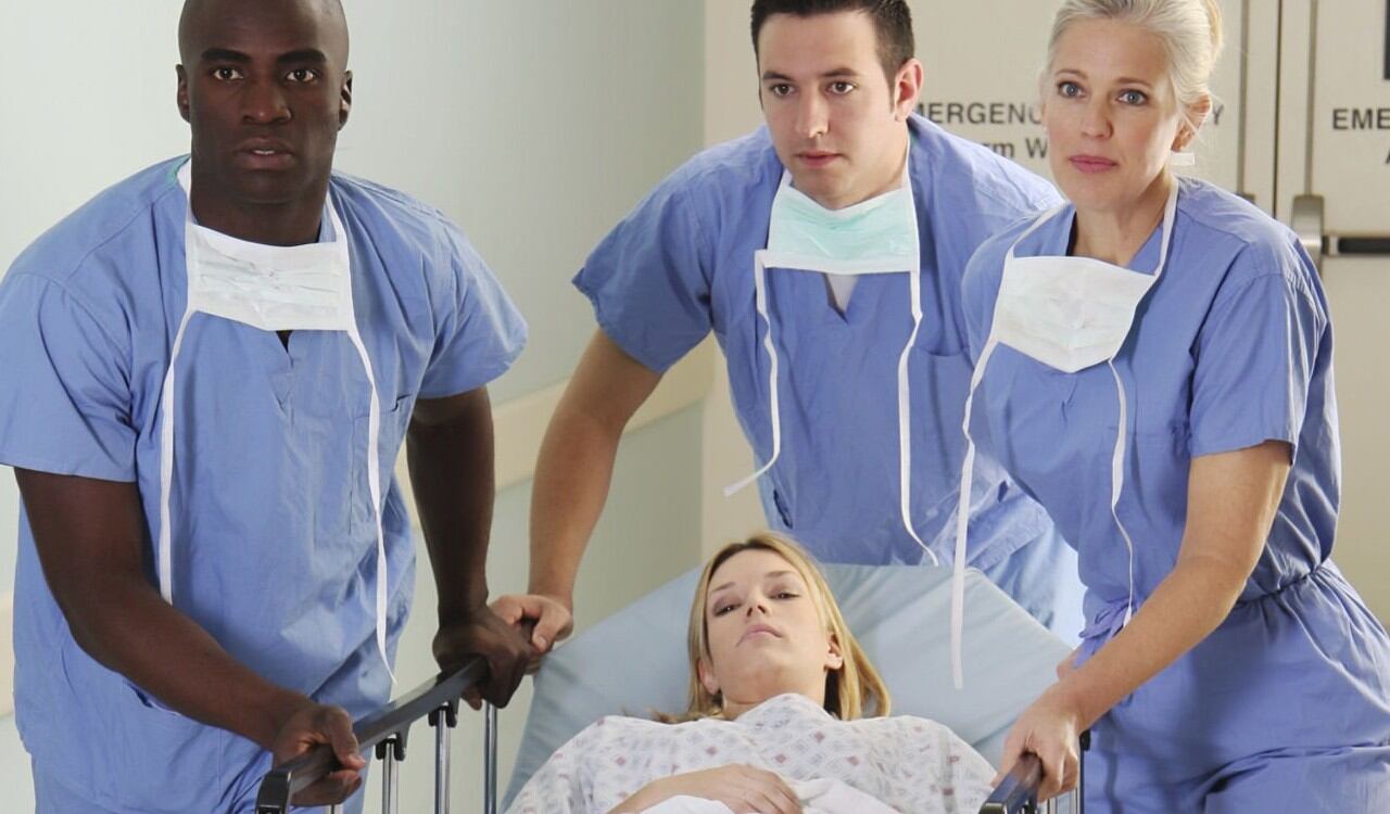 La mujer dice haber sentido el dolor de la operación (imagen de referencia)