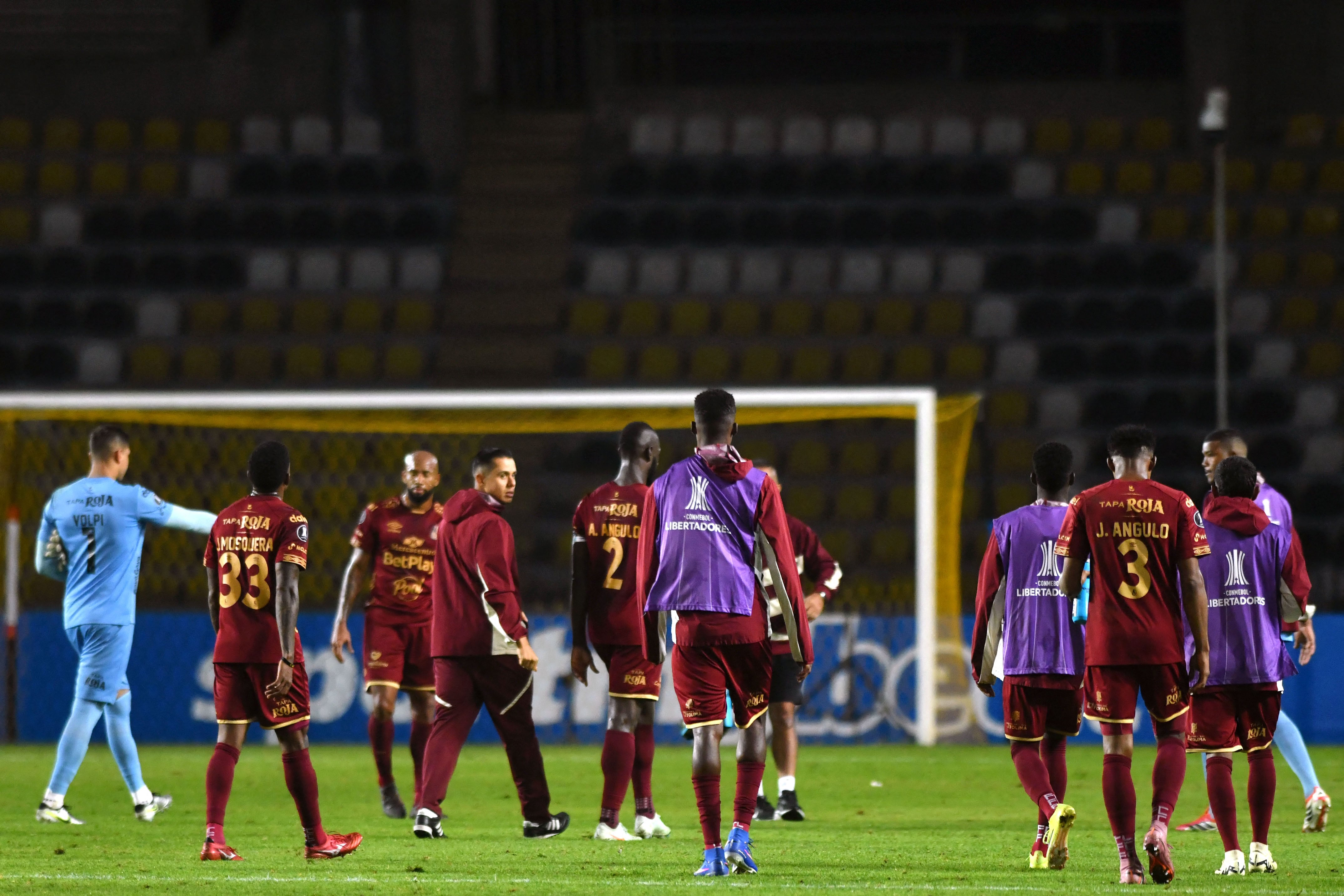Plantel del Deportes Tolima hizo despedida a volante tras siete años en el equipo.