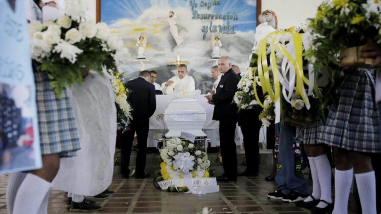 Honras fúnebres de Maximiliano Tabares en Segovia, Antioquia.