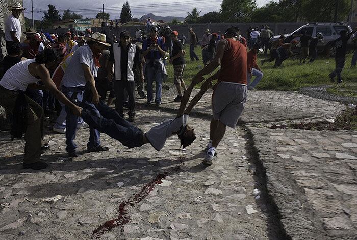 El joven Isis Obed Murillo Mensías, un joven de 19 años resultó muerto por las balas del éjército